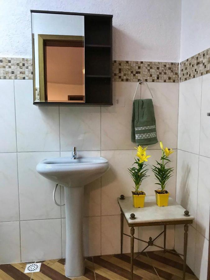 Casa A Beira Do Rio Jaguareguava Na Mata Atlantica Em Bertioga Sp别墅 外观 照片